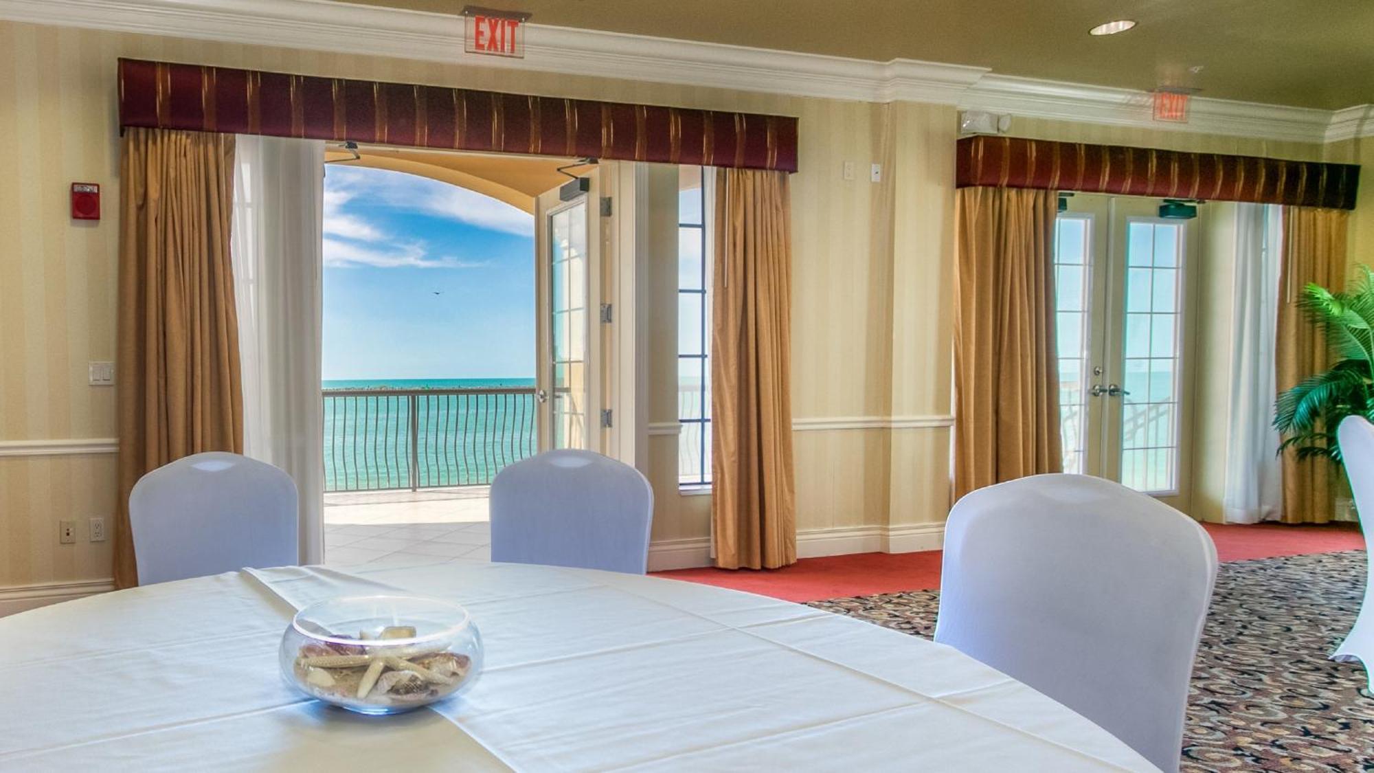 Holiday Inn & Suites Clearwater Beach By Ihg Exterior foto